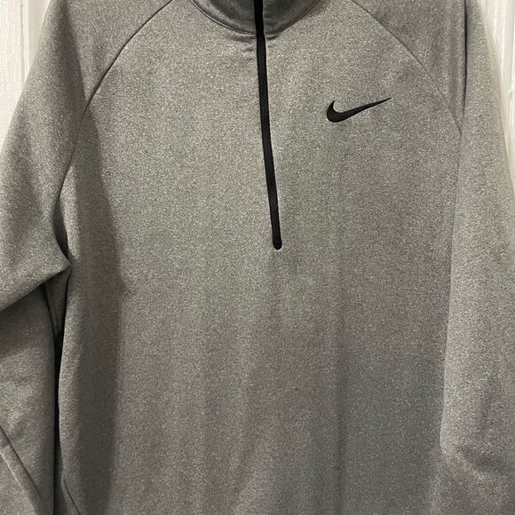 Nike Dri-fit long sleeve pullover - Picture 2 of 4